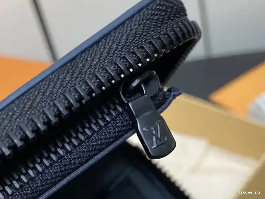 Cheap LOUIS WALLET-10*20*2 ZIPPY cm VUITTON 0619